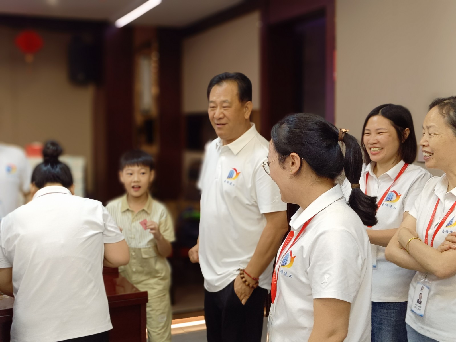 “易聚中秋團(tuán)圓意,順啟事業(yè)新篇章”易順建工集團(tuán)2024年中秋活動(dòng)圓滿舉行