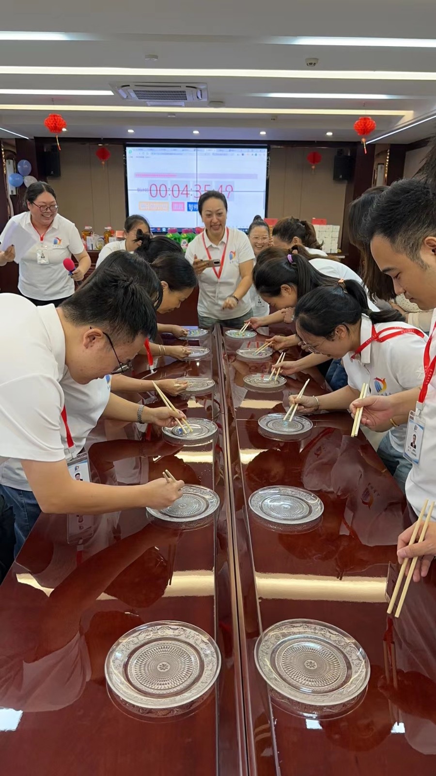 “易聚中秋團(tuán)圓意,順啟事業(yè)新篇章”易順建工集團(tuán)2024年中秋活動(dòng)圓滿舉行